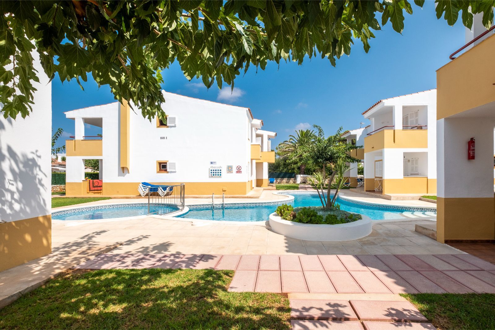 Piscina infantil y adultos Apartamentos Casa del Sol